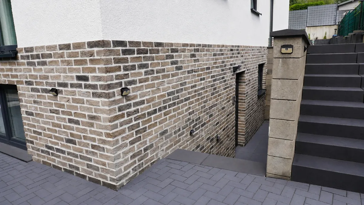Eigener Eingang zum Premium Apartment Hanggeschoss, Quiet House Pure Leverkusen